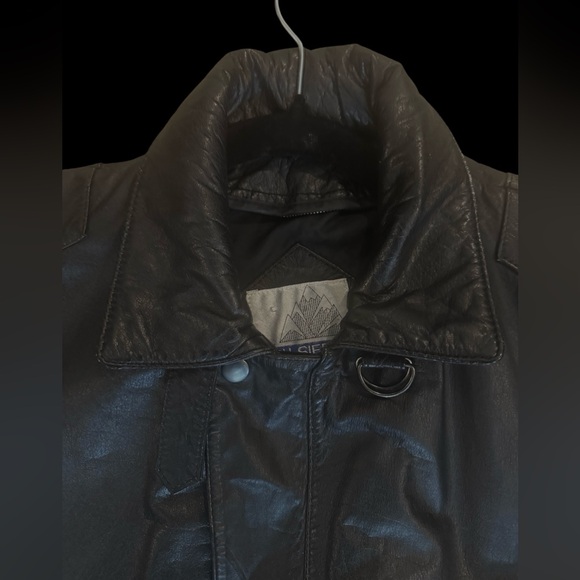 Vintage High Sierra Bomber Leather Jacket - Picture 11 of 13